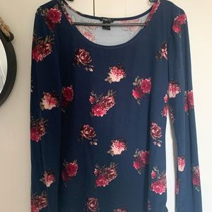 Size XL Off the shoulder floral shirt